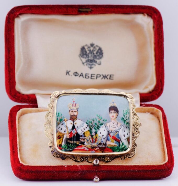 Antique Empire FABERGÉ 14k Gold Hand Painted Enamel Brooch Tsar Nicholas II 1896