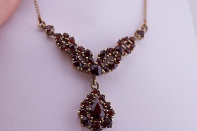 Antique Art-Deco 14k Gold Necklace 3ct Bohemian Garnets c1930's Original Box