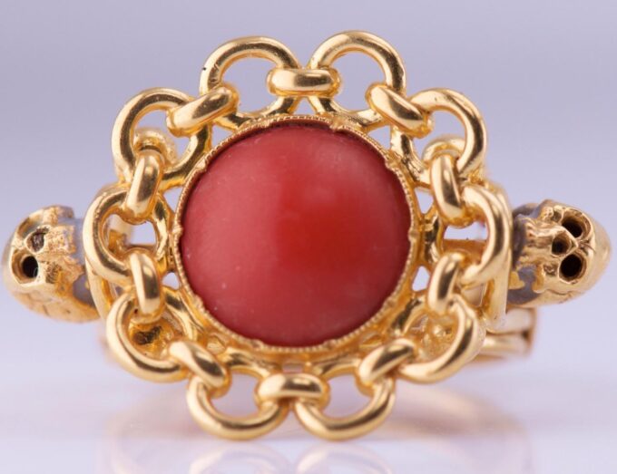 Antique Victorian Ladies Ring Memento Mori Skull 14k Gold Coral c1900 8g Heavy