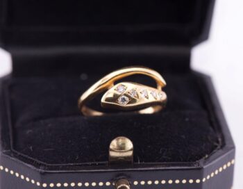 Vintage Estate Snake Ladies Lover Ring 18k Gold and Diamonds Boxed