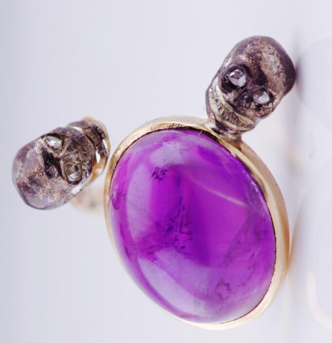Antique Victorian 14k Gold 16ct Amethyst Diamond Ring Memento Mori Skulls c1900