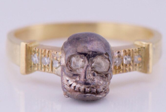 Antique Victorian 18k Gold Diamond Emerald Ladies Ring Memento Mori Skull c1890