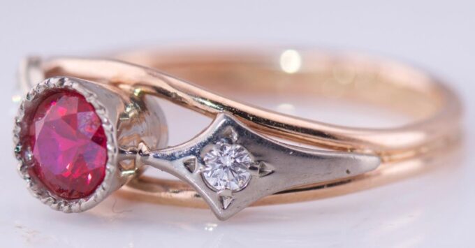 Antique Art-Deco Ring 14k Gold Diamonds and Ruby c1930's / Size 9.5 / 4.66 grams