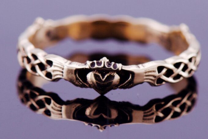 Antique Victorian Ladies Ring Hands and Heart FEDE GIMMEL 15k Gold Boxed