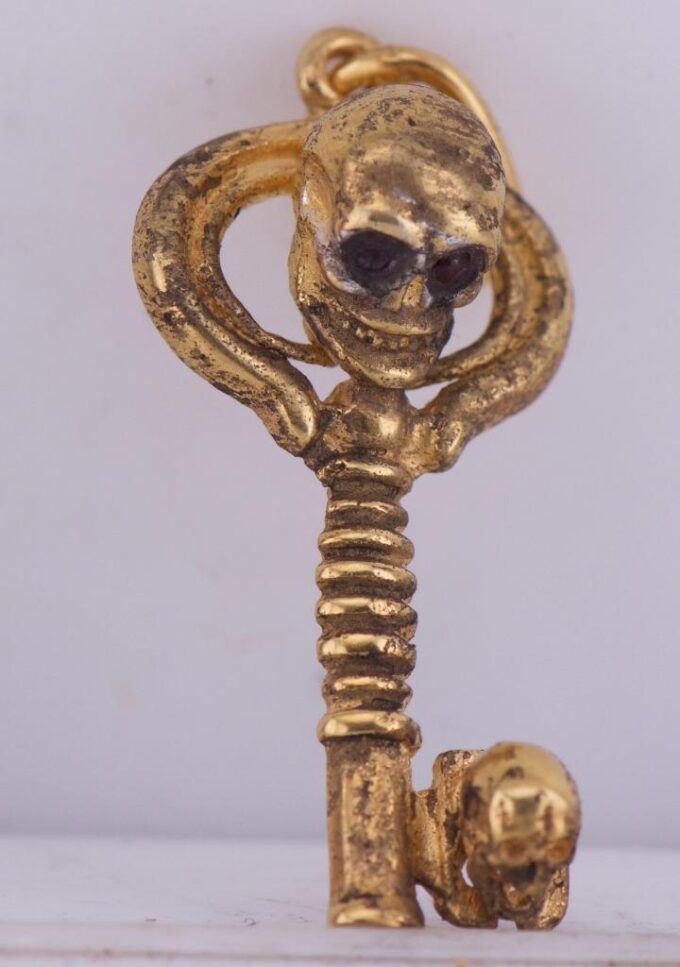 Amazing Pendant Fob Skulls Memento Mori Key Shaped 18K Gold Plated Silver Charm