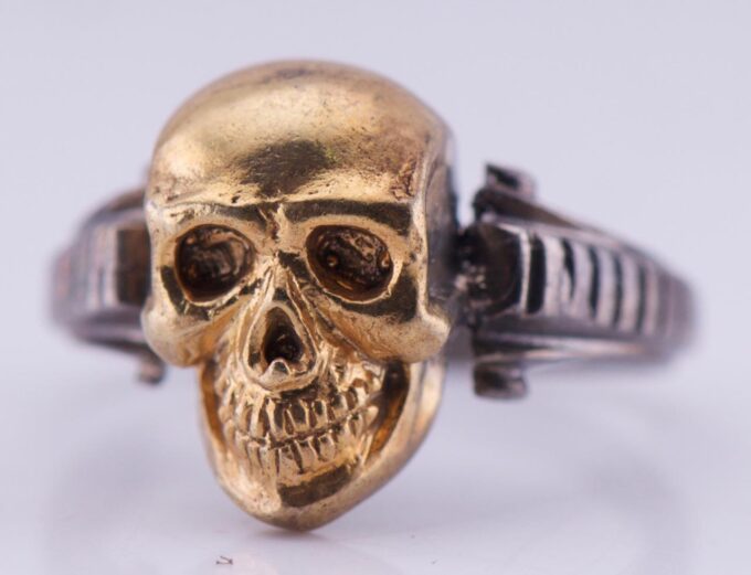 Vintage Estate Skull Ladies Ring Gilt Sterling Silver Memento Mori Size 6