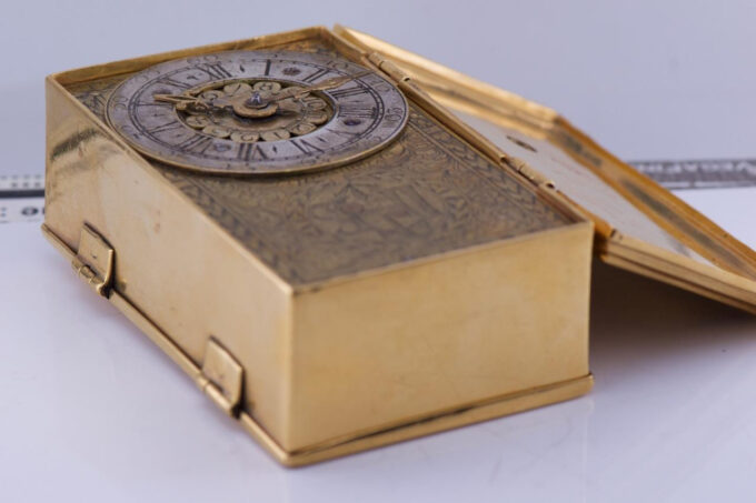 Antique English Verge Fusee ALARM Desk Watch Gilt Silver Engraved Chest c1698