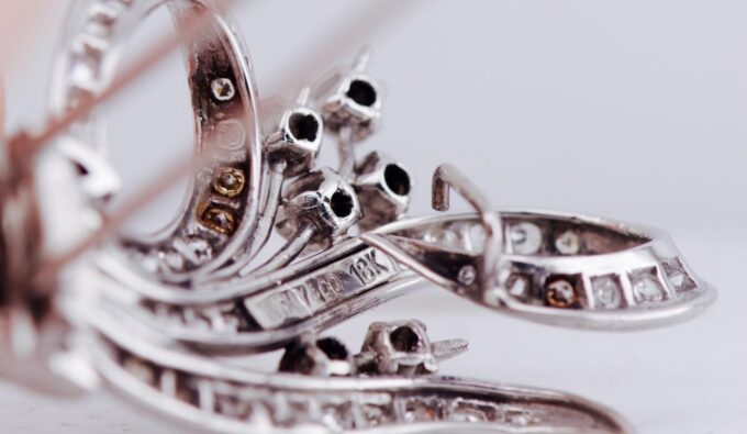 Antique Art Deco Tiffany & Co 18k White Gold 3ct Diamonds Brooch c1930s Boxed