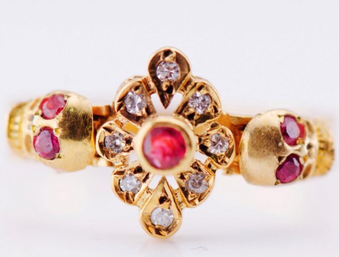 Antique Victorian 18k Gold Diamond Ruby Ladies Ring Memento Mori Skull c1890's