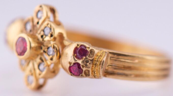Antique Victorian 18k Gold Diamond Ruby Ladies Ring Memento Mori Skull c1890's