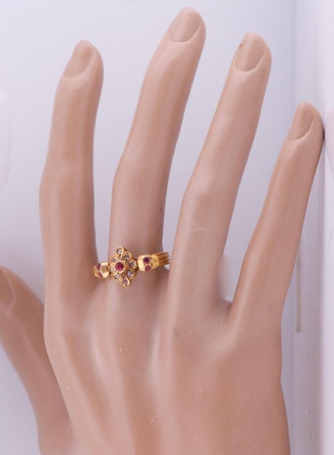 Antique Victorian 18k Gold Diamond Ruby Ladies Ring Memento Mori Skull c1890's