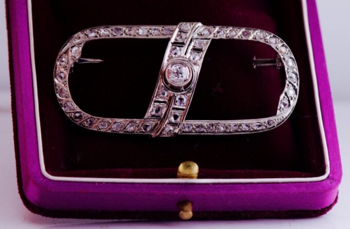 Antique Art-Deco Carl Bucherer Brooch Platinum Diamonds c1930's