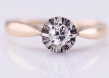 Antique 14k Gold 0.25ct Diamond Ladies Engagement Ring Size 6.5