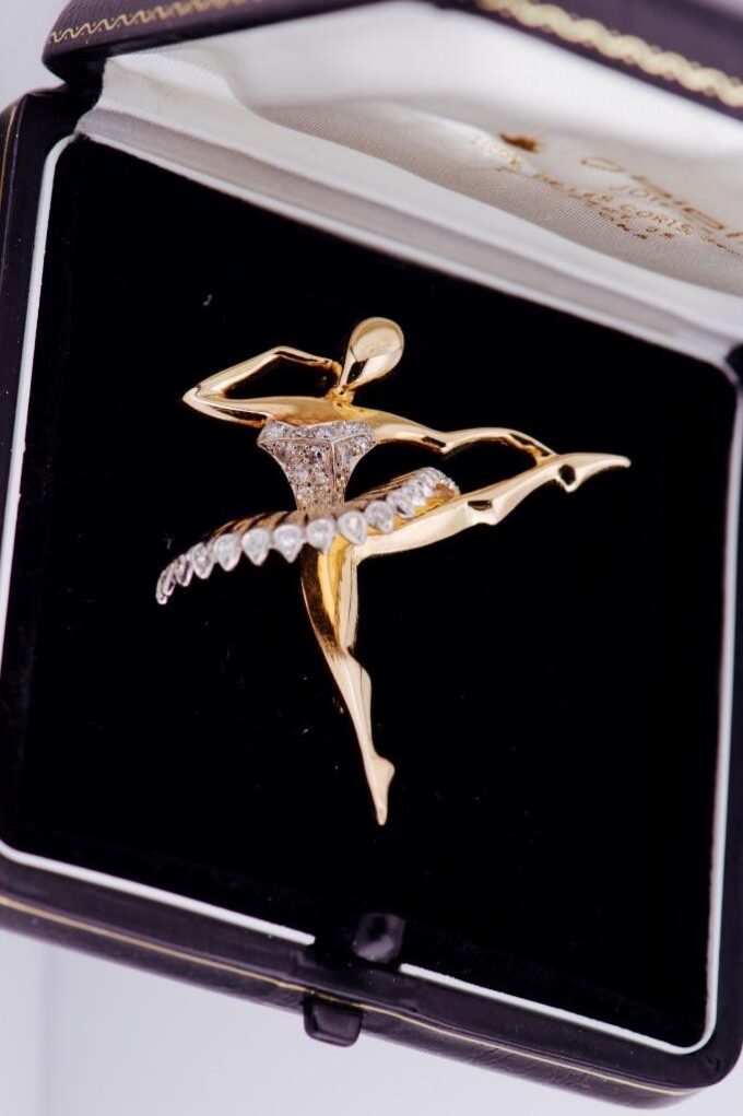 Antique Art-Deco French Ballerina Brooch Boucheron Paris 18k Gold 1ct Diamond