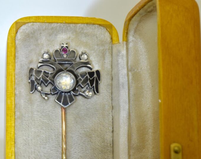 Antique Imperial Faberge Royal Presentation Lapel Pin 14K Gold Enamel Ruby c1890