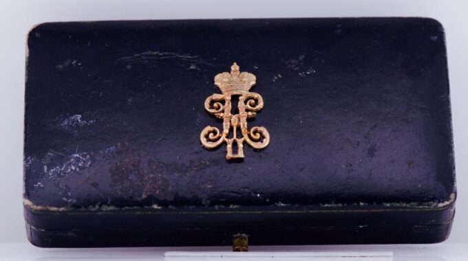 Antique Faberge Royal Cufflinks 14k Gold Enamel Award by Tsar Nicholas II c1896