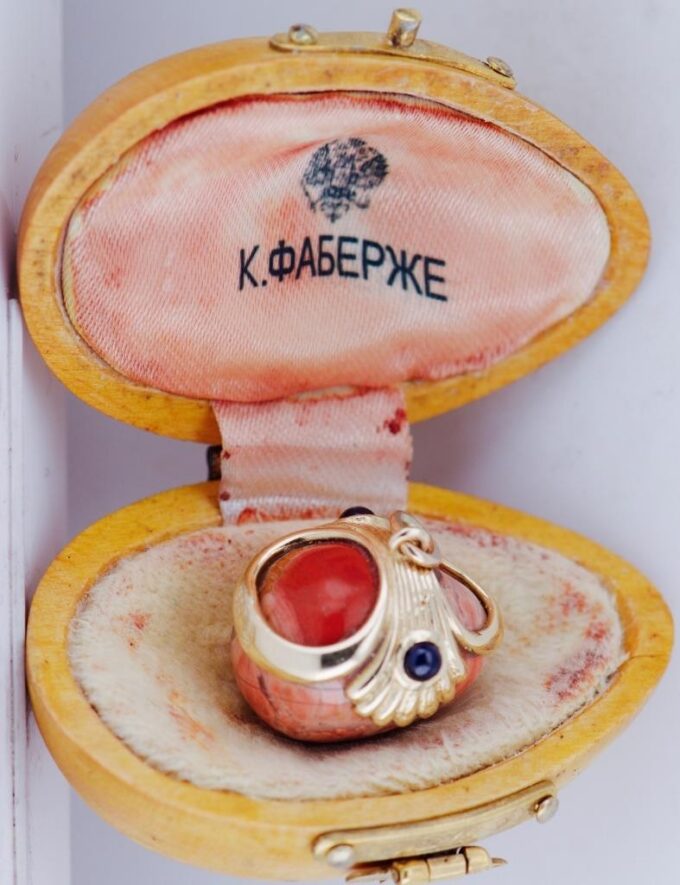 Antique FABERGE Easter Egg Pendant 14 Gold Hand Carved Jasper Hardstone 1890's