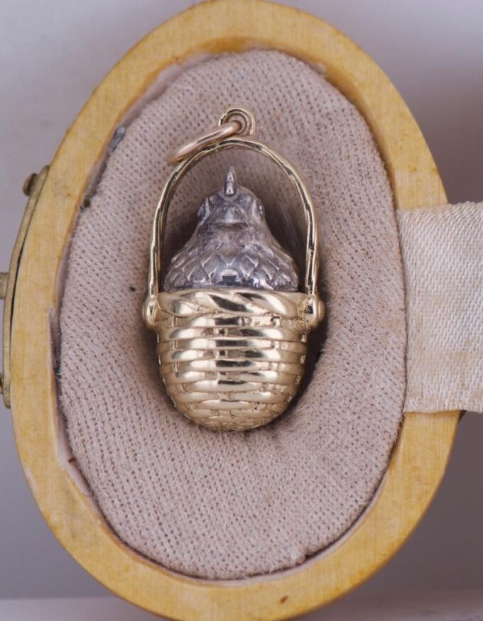 Antique Imperial Faberge 14k Gold Chicken in Basket Pendant Easter Egg Box c1890