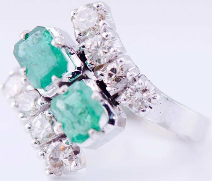 Boucheron Ladies Ring Antique Art-Deco French White Gold Diamond Emerald c1930