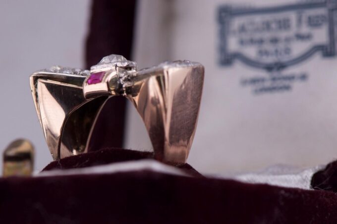 Lacloche Frères Knot Ring Antique Art Deco 18K Gold c1930s 1ct Diamond & Ruby