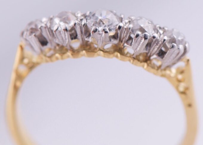 Antique 18k Gold and Platinum Top 0.5ct Diamond Ladies Ring Size 5.5