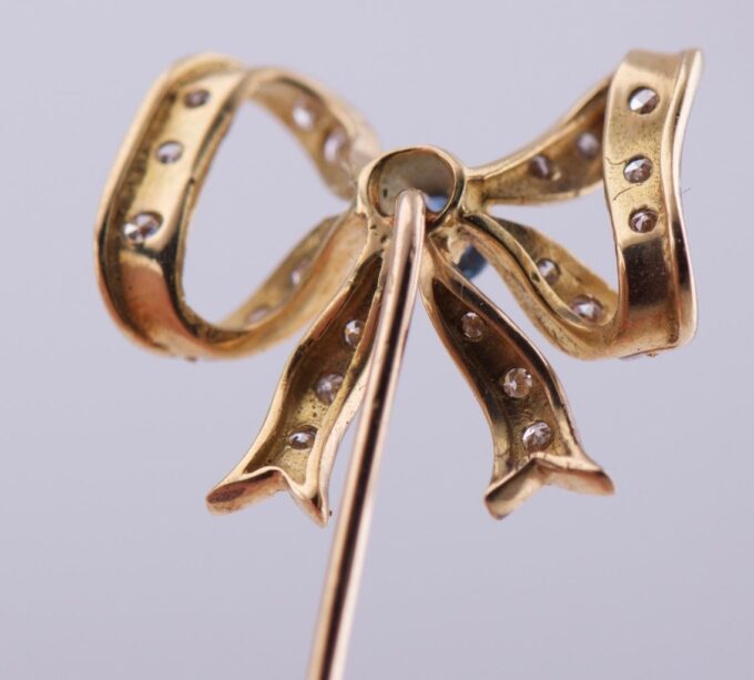 Antique Imperial Faberge Gold Knot Stickpin with Sapphire & Diamonds – 62mm – 3