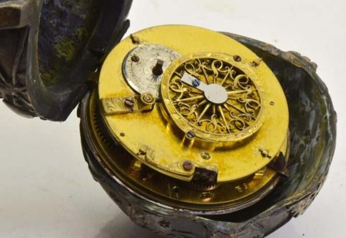 Rare Antique French Bronze Atlas Figure Verge Fusee Desk/Table Clock c1800's