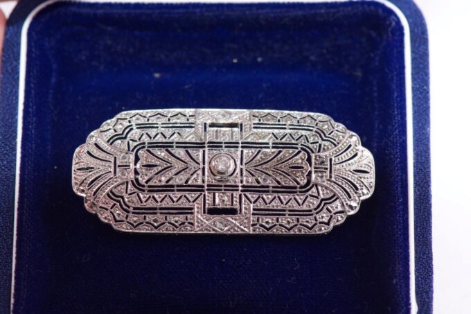 Tiffany Brooch Antique 18k White Gold Diamond Art-Deco Era c1930's Original Box