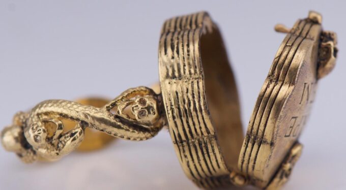 Antique Victorian 18K Gilt Silver Memento Mori Skull Poison Ring ...