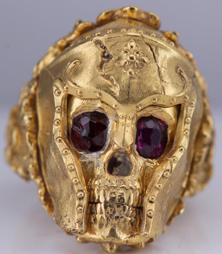 Antique Gothic Skull Men’s Ring – Vermeil Gilt Silver with Garnets – 27g – Size