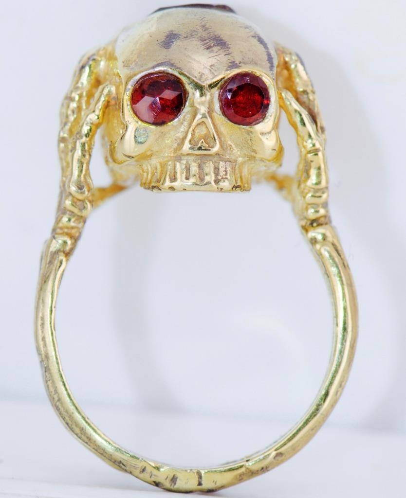 Antique Victorian Memento Mori Skull Ring – 18K Gilt Silver Vermeil with Garnets