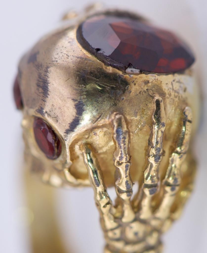 Antique Victorian Memento Mori Skull Ring – 18K Gilt Silver Vermeil with Garnets