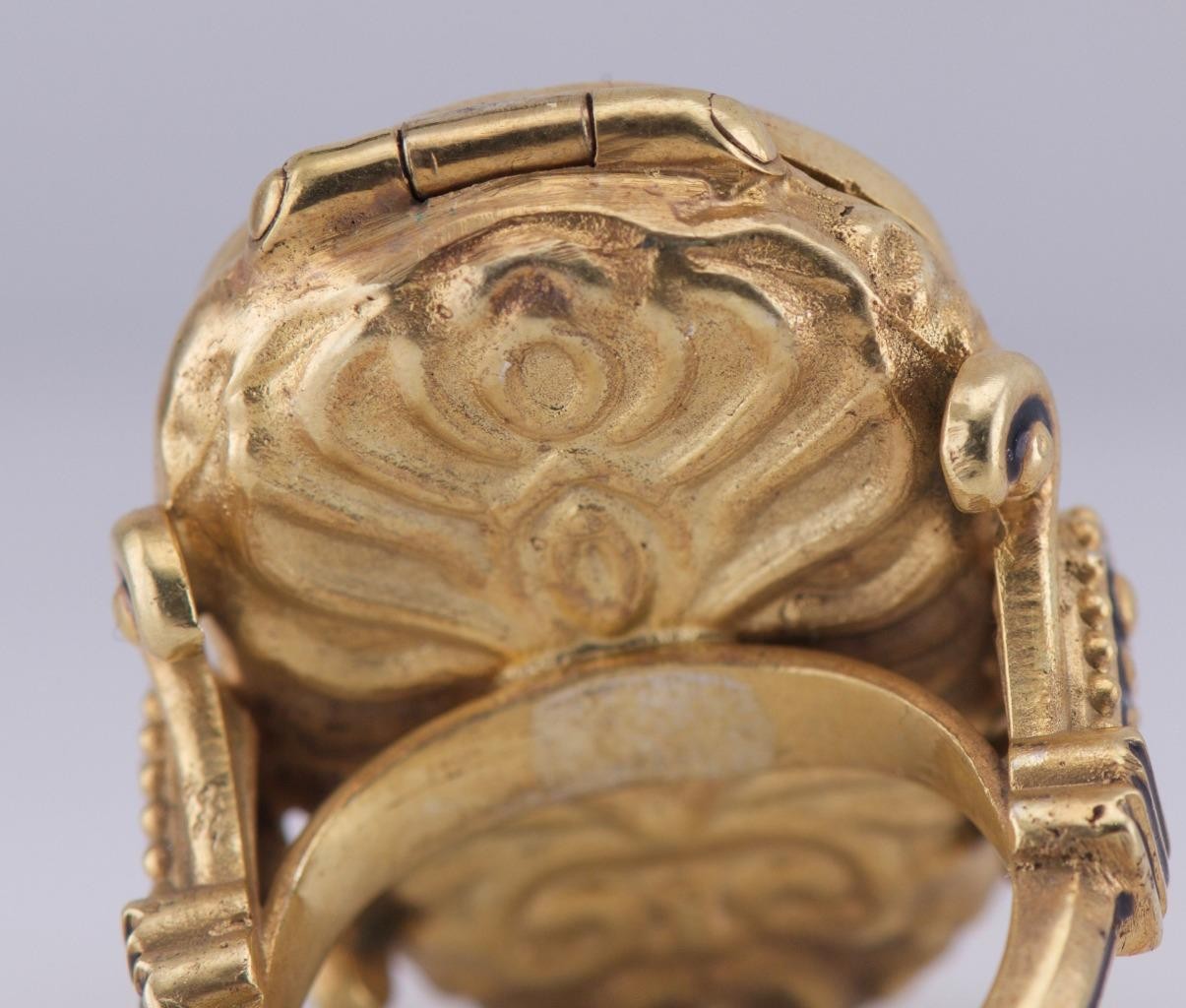 Antique Victorian Memento Mori "Tempus Fugit" Skull Poison Locket Ring – c.1870