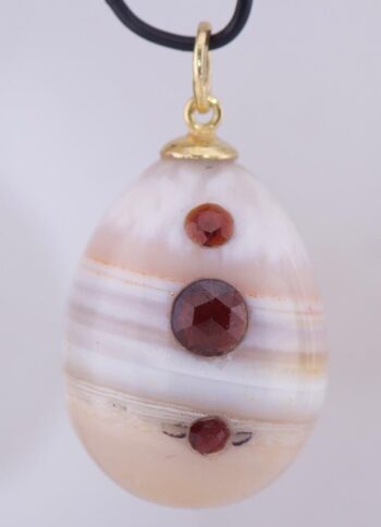 Antique FABERGE Hand Carved Agate Hard Stone Garnets Easter Egg Pendant