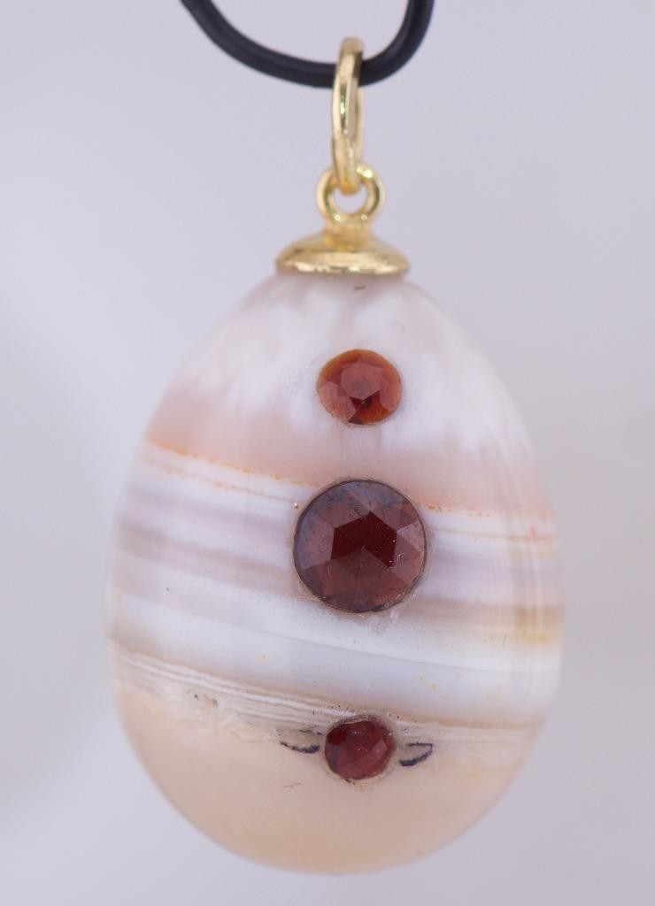 Antique FABERGE Hand Carved Agate Hard Stone Garnets Easter Egg Pendant