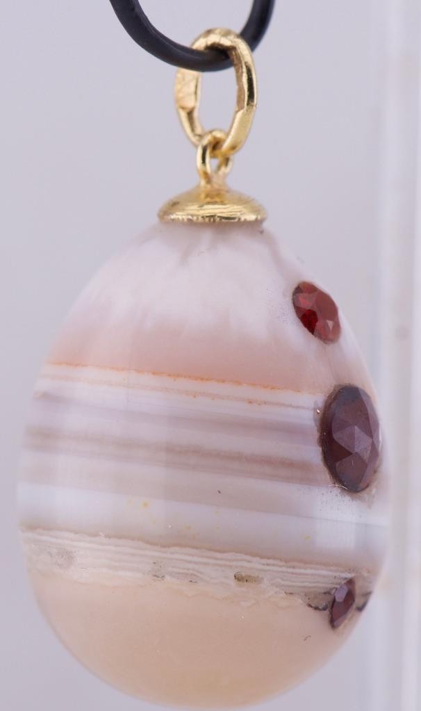 Antique FABERGE Hand Carved Agate Hard Stone Garnets Easter Egg Pendant