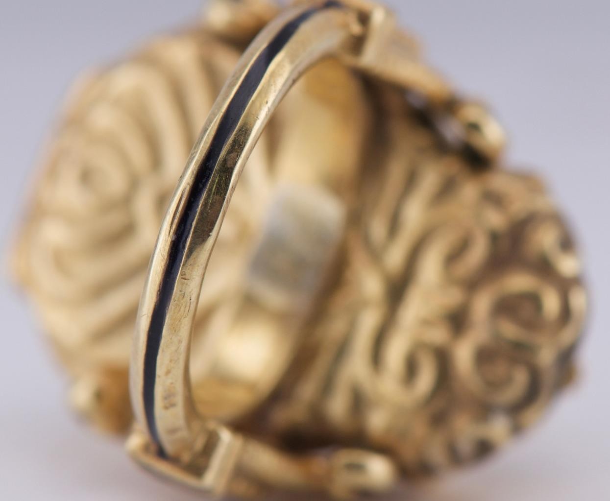 Antique Victorian Memento Mori "Tempus Fugit" Skull Poison Locket Ring – c.1870