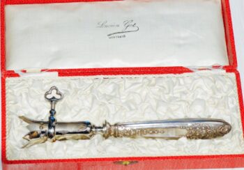 EXCEPTIONAL ANTIQUE FRENCH EMPIRE LUXURY SILVER LOBSTER HOLDER SERVING TOOL -Box