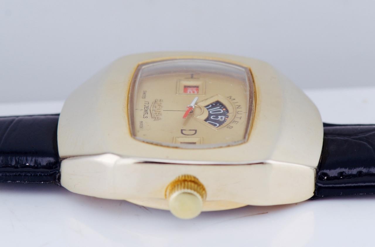 VINTAGE SICURA (Breitling Connection) Mechanical "Jump Hour" Digital Watch 1970s